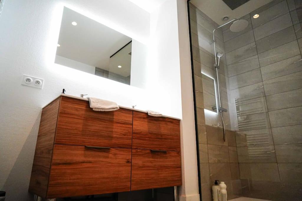 Le Rive Hugo • Elegance & Art De Vivre Apartment Chateauroux Exterior photo